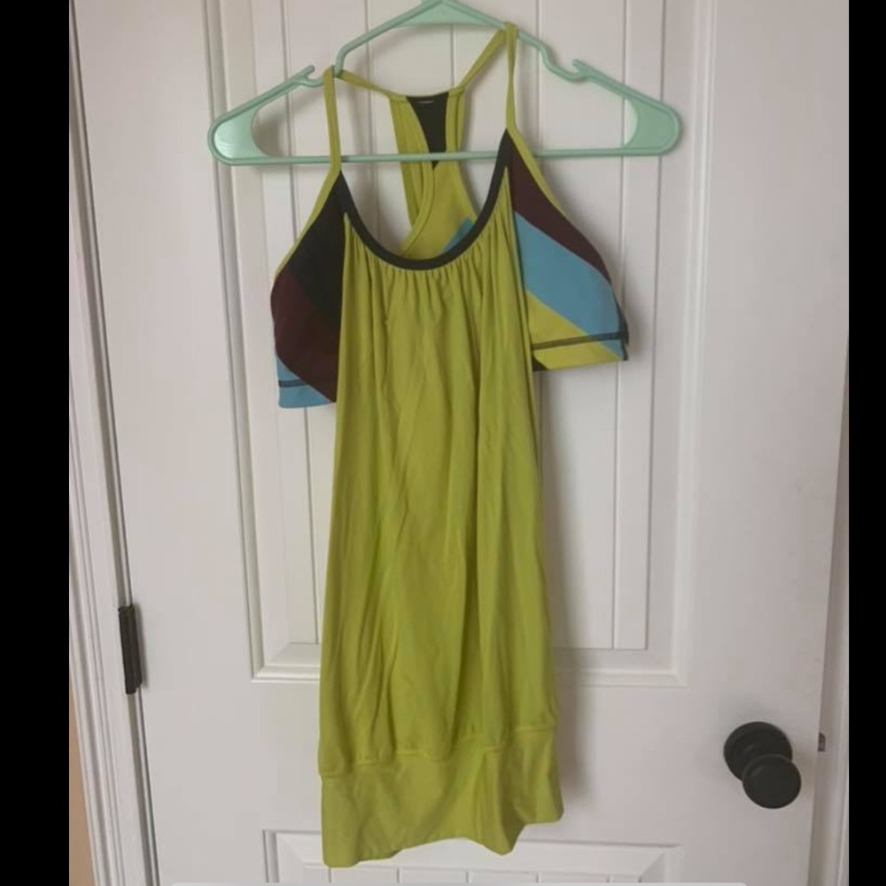 Lululemon tank